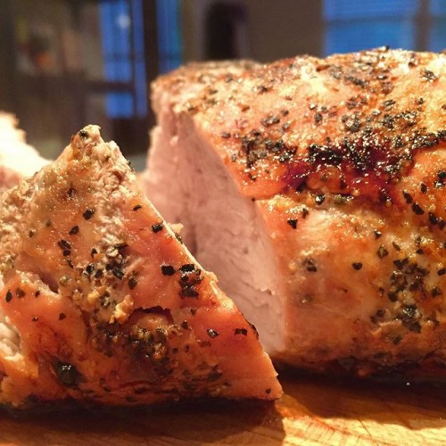 Up close and personal… Maple Glazed Pork Tenderloin with Garlic sour Cream Mash #YumoMoment @teamrachael @rachaelraymag @rachaelray @chazygray #foodie @porkbeinspired #theotherwhitemeat #foodpic #foodfinds #thefeedfeed #foodnetwork #foodnetworkstar #RRMagFan